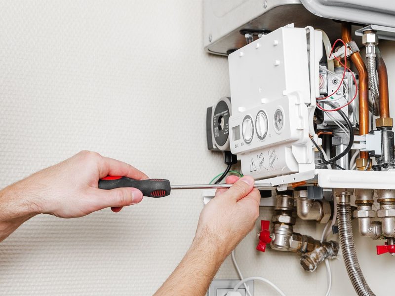 Optimisez le confort énergétique de votre logement avec un plombier-chauffagiste